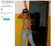 14 lat, tatuaże, bikini i ściana,