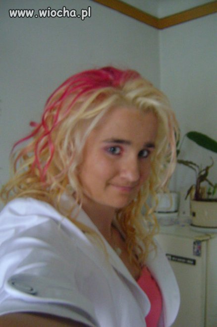 Nie ma to jak sexy blondyneczka