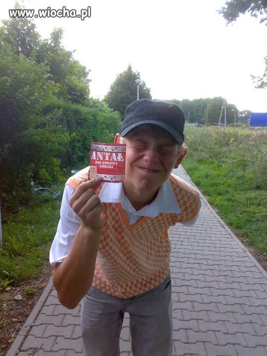 Lans z naklejką z wina