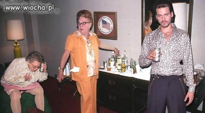Babcia za dużo wypiła?