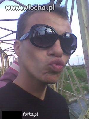 WTF???  Opis pod zdjęciem ... 