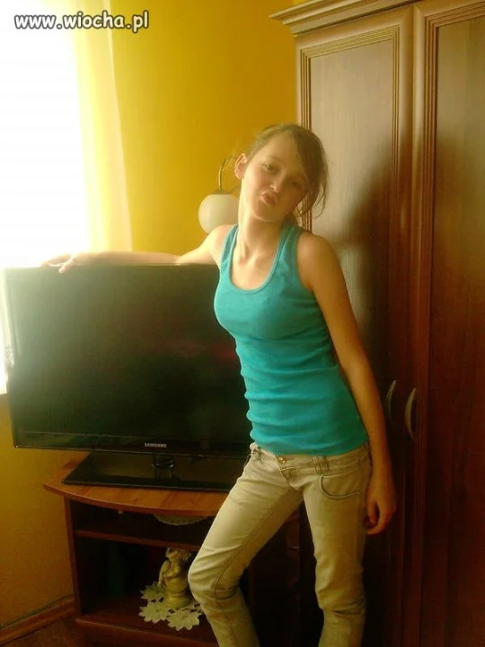 Szpan telewizorkiem 