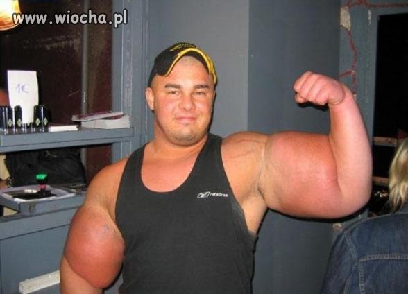 Sam sobie wyhodował cycki