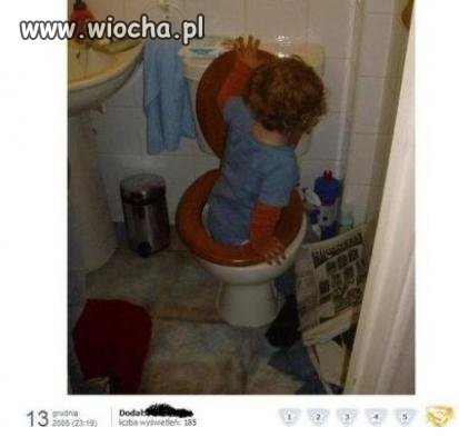 Twoje dziecko weszło do toalety?