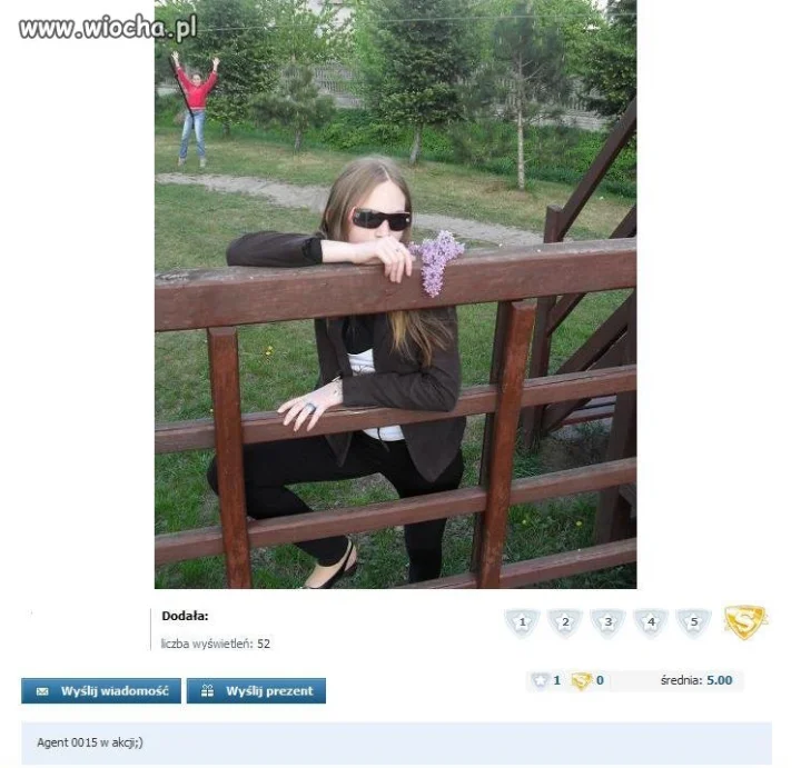 Agentka.