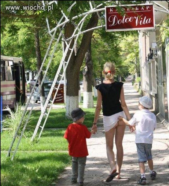 Taki młody a jedno mu w głowie