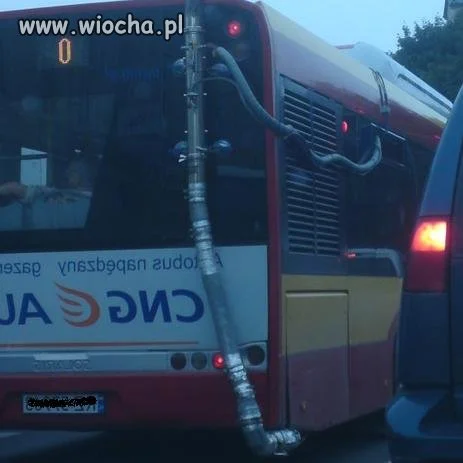Autobus napedzany gazem 