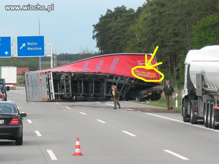 Ten pan coś wie, że...