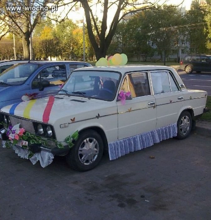 Do ślubu w pełnej gali...