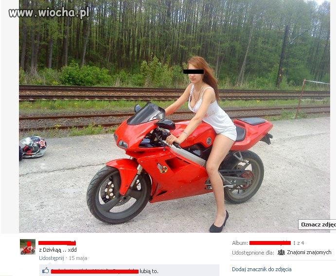 Polska nastolatka...
"z Dzivkąą..xdd" 
