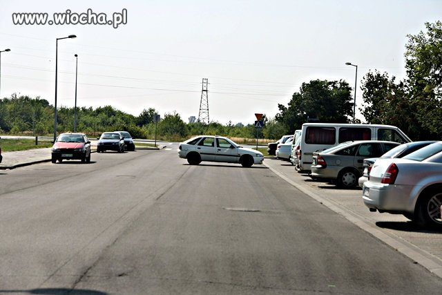 Kolejny mistrz parkowania