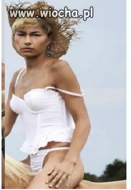 TOP MODEL ZMIENIA SIĘ W STADNINIE KONI NO SAM OCEŃ