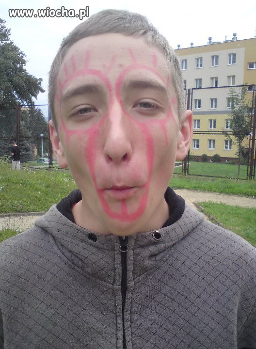 Takie tam z penisem na czole