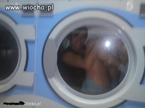 Słodka focia w pralce 