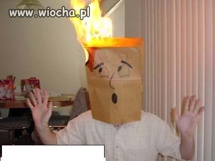 Moze myślał, że podgrzewając mózg...