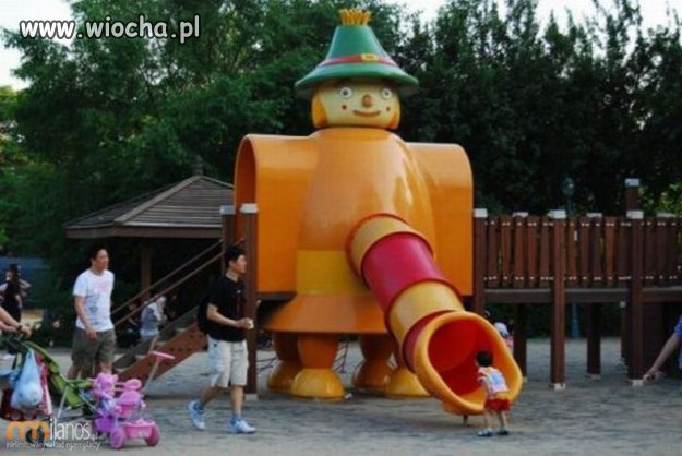 Park zabaw. 