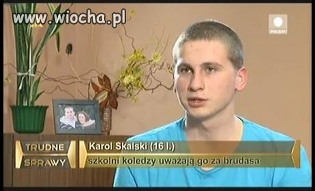 Szkolni koledzy uważają go za brudasa!