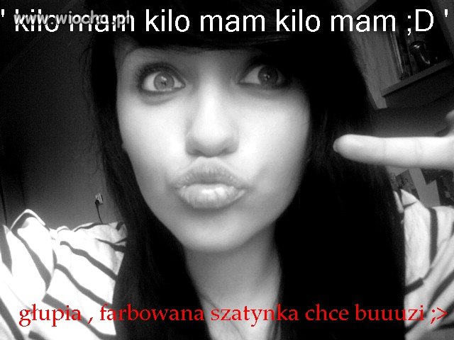Głupia szatynka chce buzi