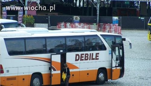 DEBILE...