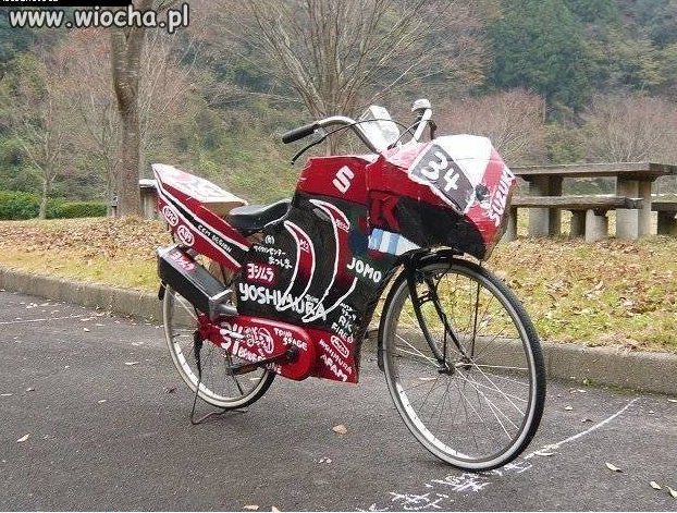 Ścigacz suzuki 