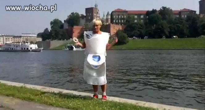 Gracek chodząca toaleta...NA GLOWNA Z NIM!