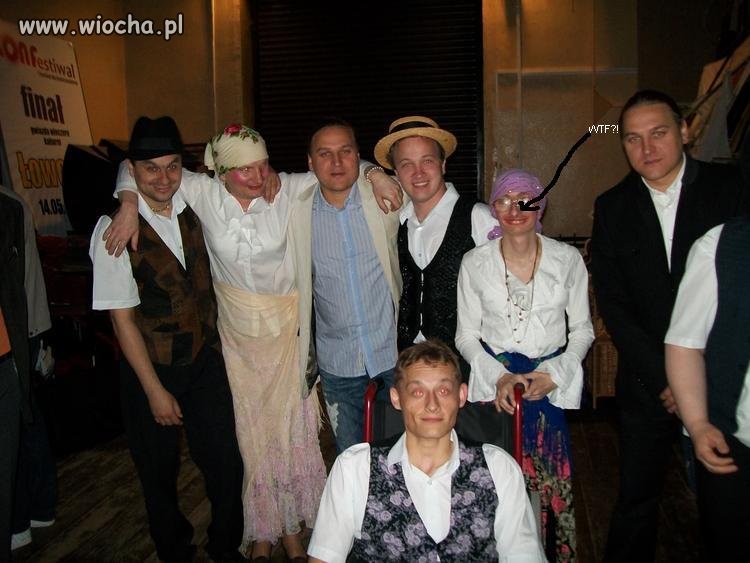 łADNA MORDA 