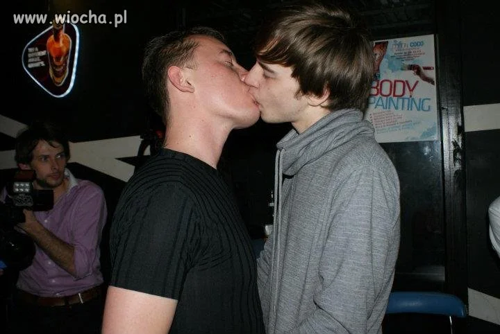 Kiss