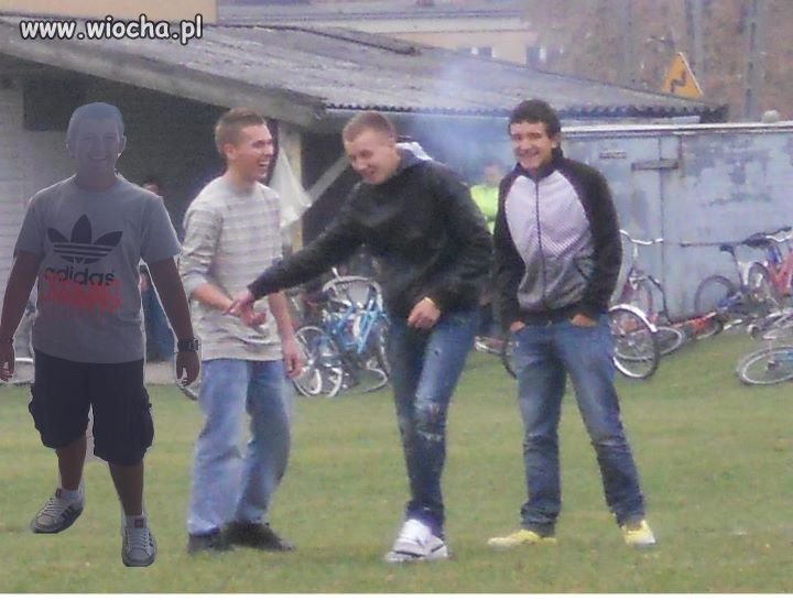 Mistrz Photoshopa powraca.