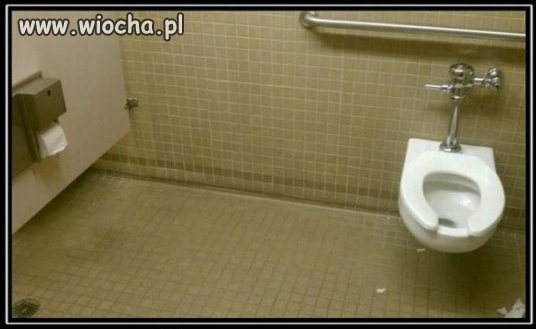 Publiczna toaleta