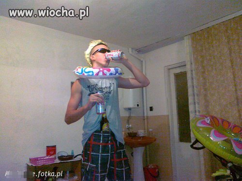 Żeby sie tylko nie utopil !