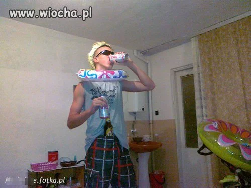Żeby sie tylko nie utopil !