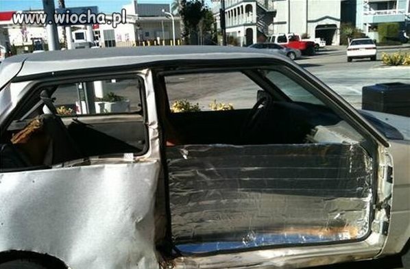 Eleganckie drzwi, prawie pod kolor