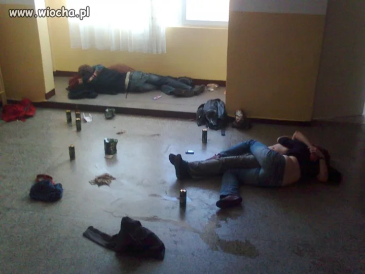 12:57- poranek w domu studenckim