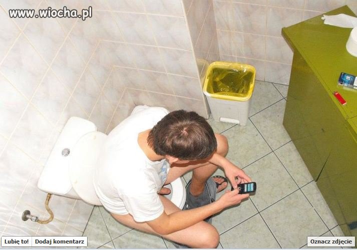 Takie tam z pindolem na kiblu 