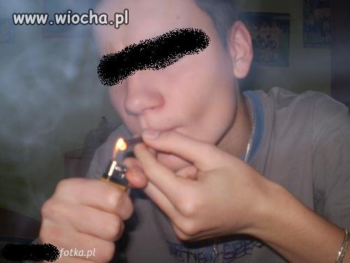 Nowa moda na szpanik z fifką... 
