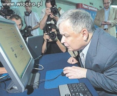 Jarek zakłada profil na fejsie...