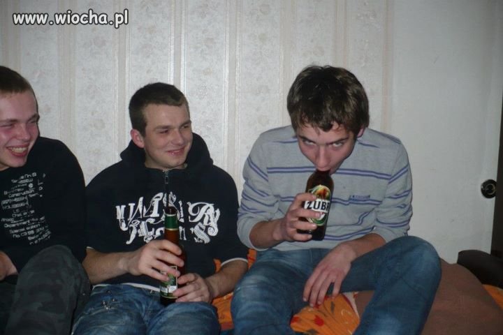 Pokazał 