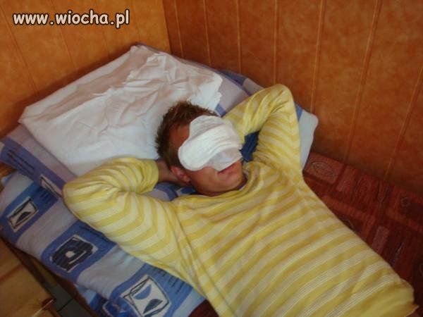 Podpaska na oczy to ciekawe co robi z tamponem?