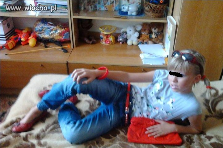 Dziewczynka ma 10lat