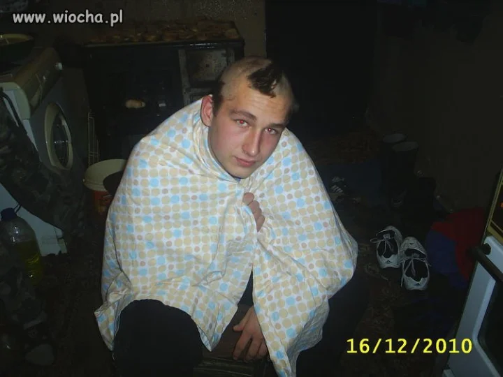 Rest okrycie wierzchnie, jest fany piecyk.
