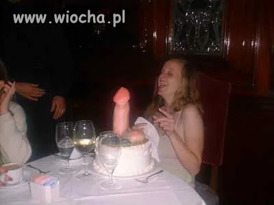Chu..wy  torcik  urodzinowy