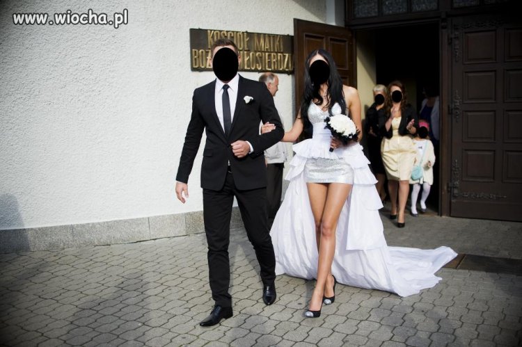 Do ślubu w takim czymś?! 