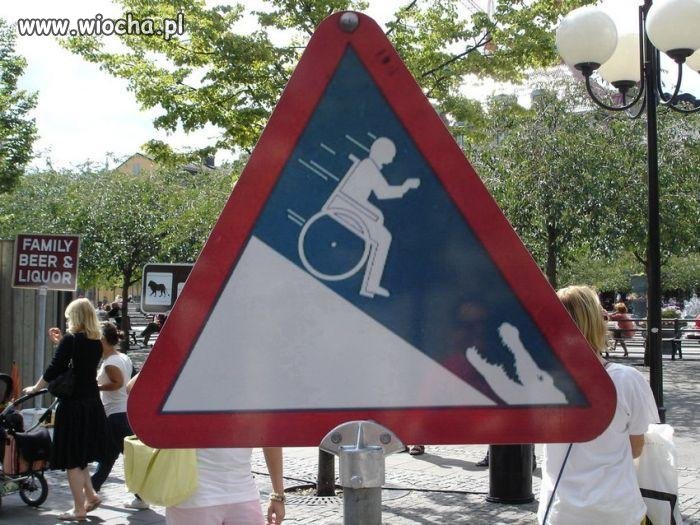 Zaproszenie na pokaz karmienia krokodyli