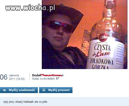 Szpan z pustą butelką wódki na nk. 
