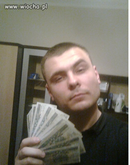 Lansss, z pieniędzmi na opłaty. 