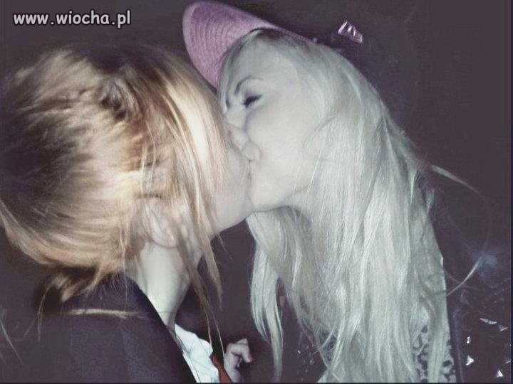 15-latki! Podpis pod zdjęciem "bo ty tak zawsze hihi''