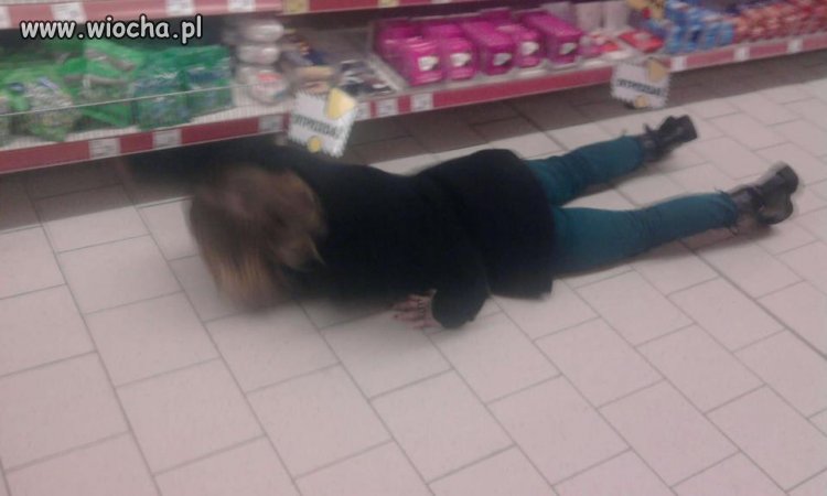 W polo markecie ...