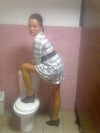 Nie ma to jak focia w wc 