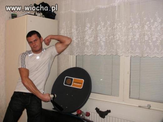 Jest macho z bicepsem i satelitą!!
