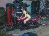 Kawasaki, opony na wymiane i kozaczki.